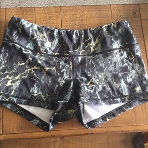 Fleo Shorts